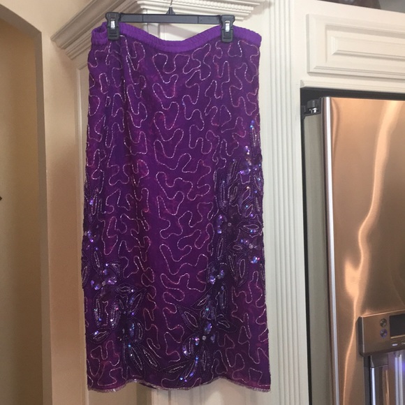 Beautiful Embellished Two-Piece - Picture 6 of 6